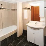 Mari-christi Apartament *