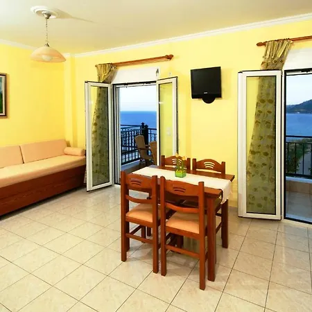 Mari-christi Lägenhet Poros (Kefalonia)